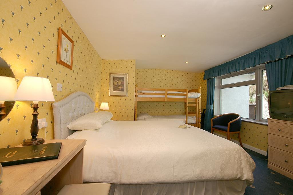 Fieldhead Hotel & Horizons Restaurant サルタッシュ 部屋 写真